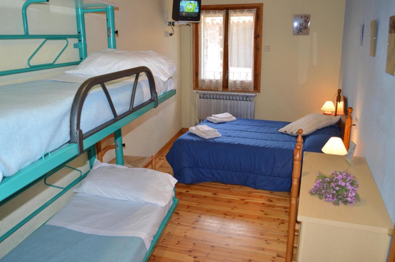 Hostal Pas De La Pera Aransa ภายนอก รูปภาพ