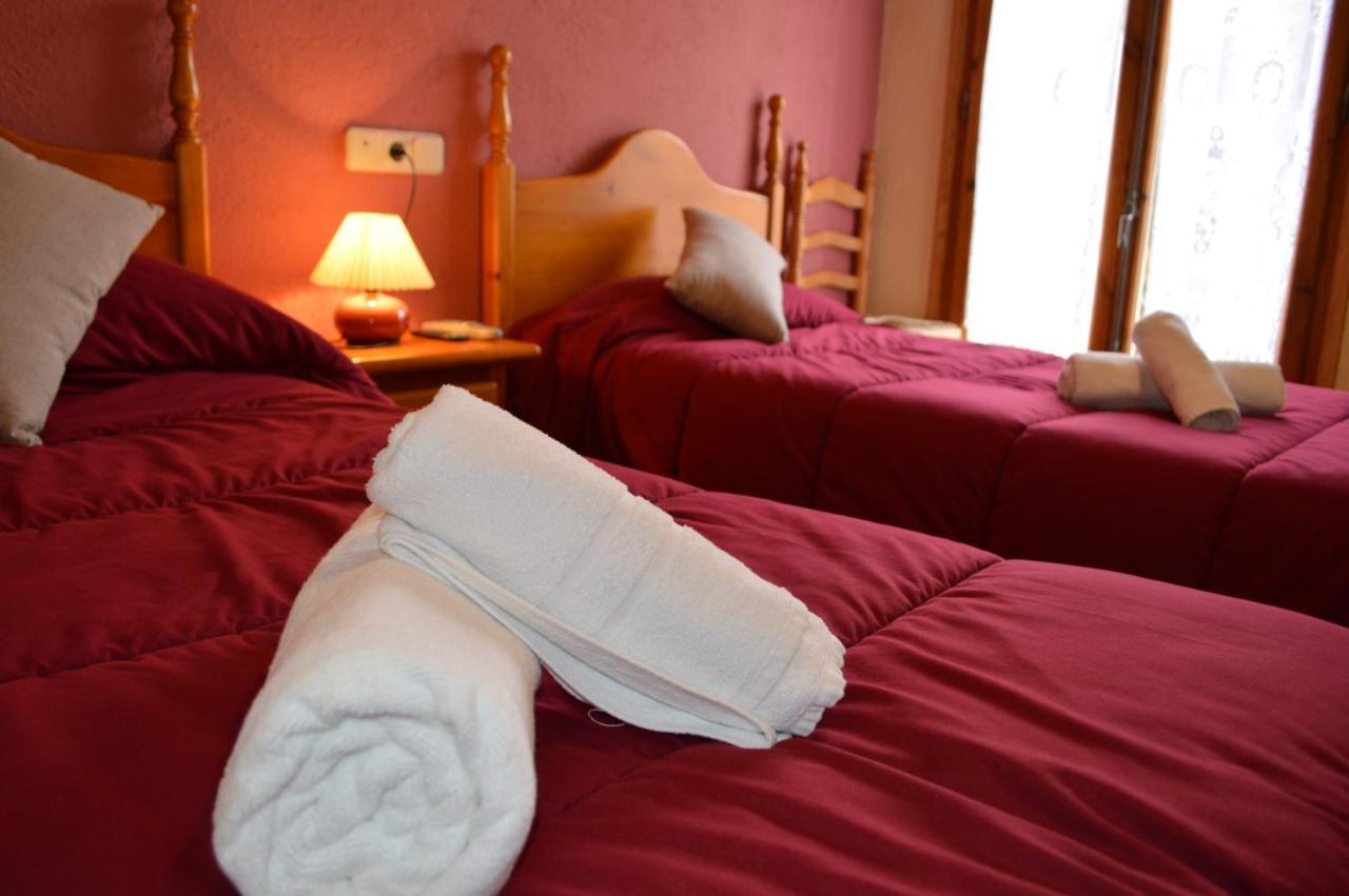 Hostal Pas De La Pera Aransa ภายนอก รูปภาพ