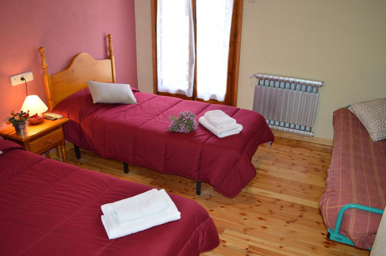 Hostal Pas De La Pera Aransa ภายนอก รูปภาพ